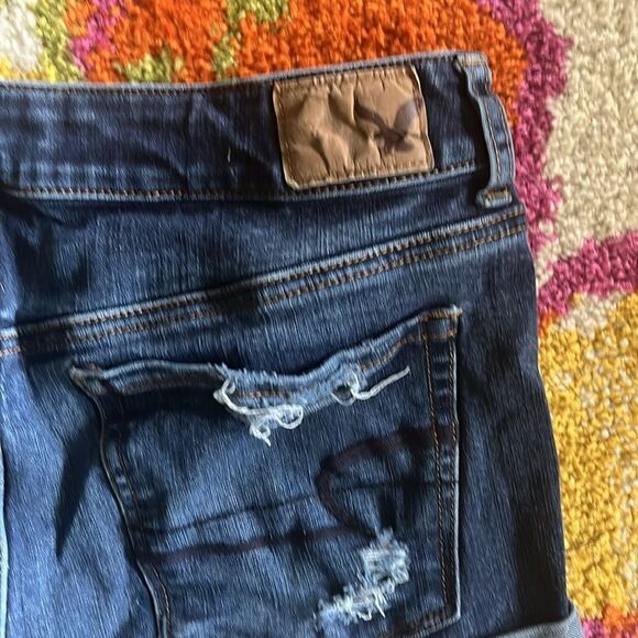 EXCELLENT DISTRESSED AMERICAN EAGLE SUPER STRETCH HI-RISE SHORTIE SIZE 10 - Picture 7 of 7